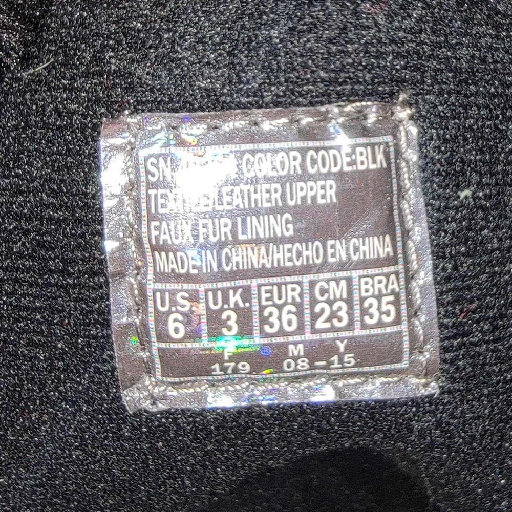 Skechers Suede Leather‎ Winter Boots - Size 6 - Picture 3 of 6